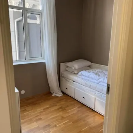 Cosy At Hoyden With Balcony * Bergen